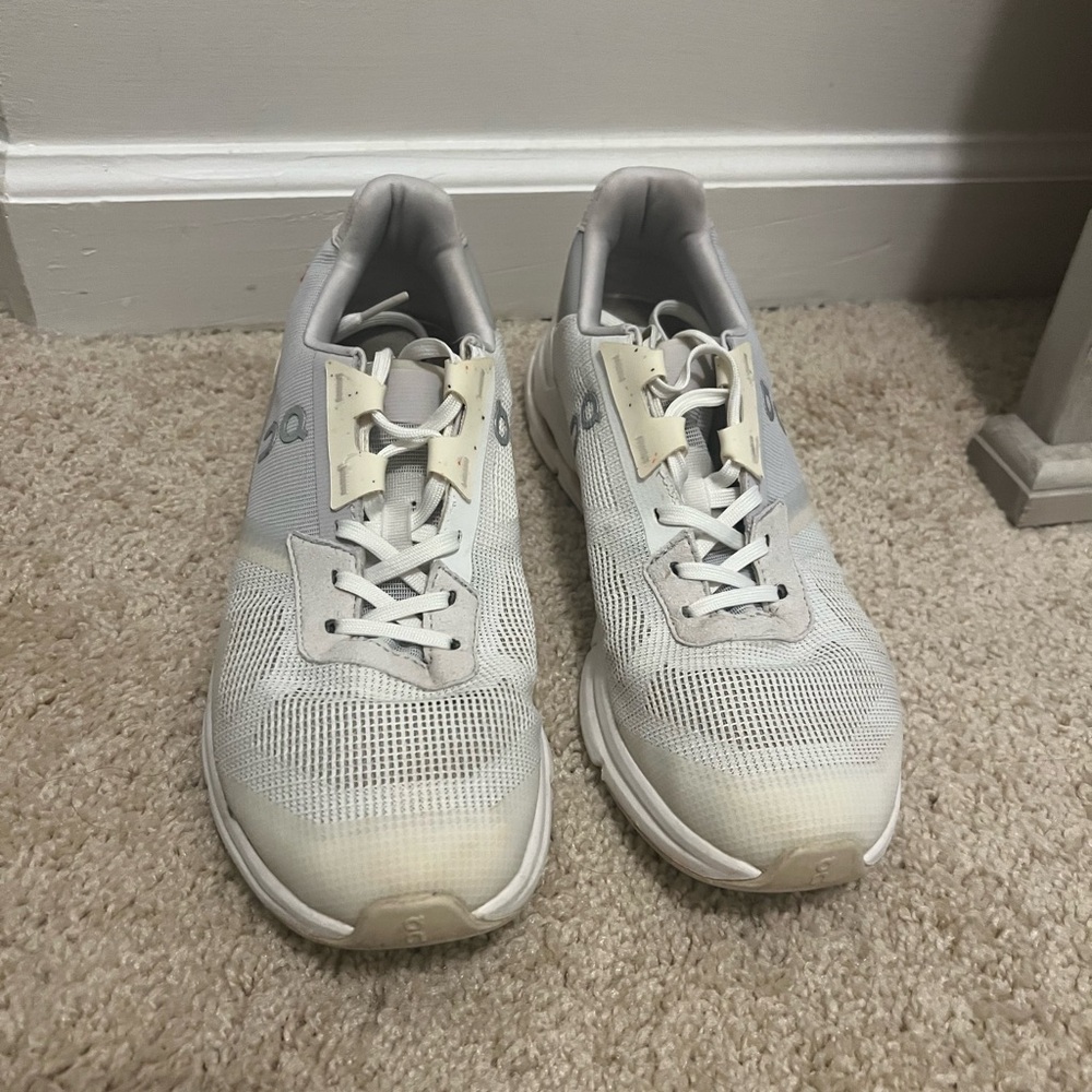 ON Women's Cloudrift White Athletic Shoes - Picture 2 of 6